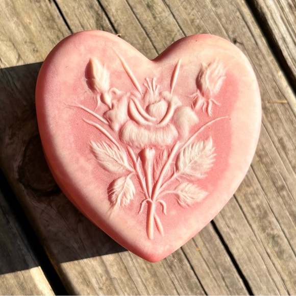 Vintage Stone Carved Heart Trinket Container - Picture 3 of 6